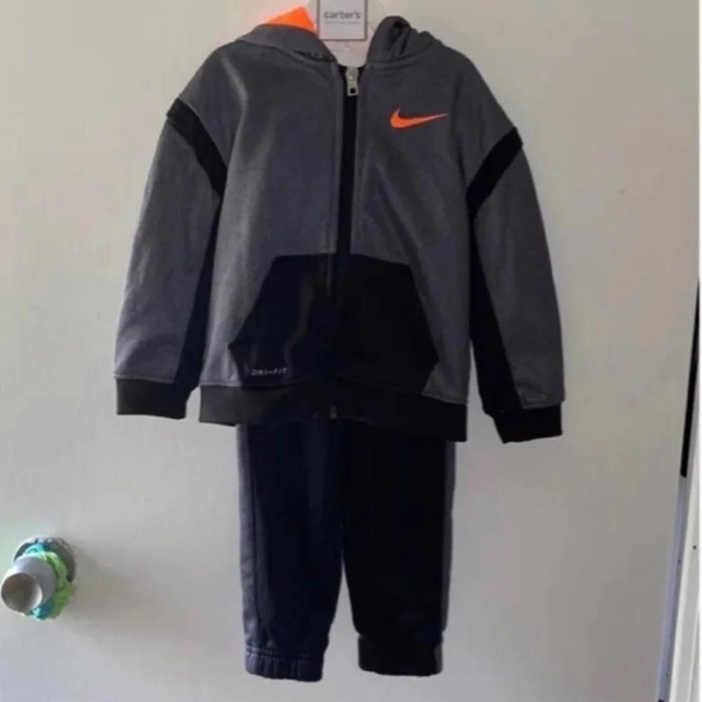 Boys Nike dri fit tracksuit